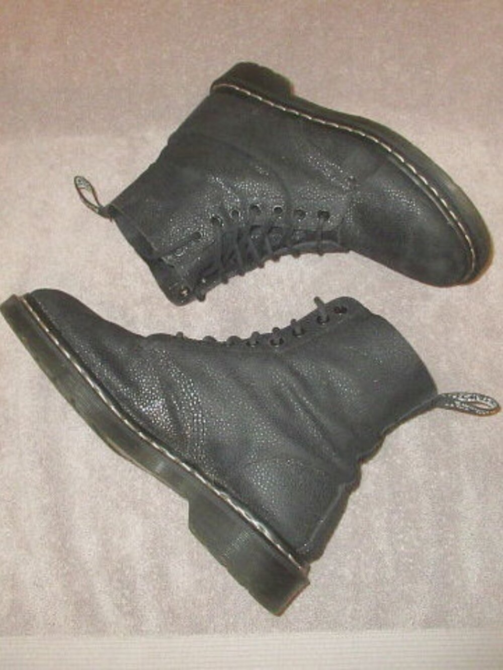 Dr. Martens Combat Boots Womens 9 Pascal Leather Speckles Lace Up Goth Grunge